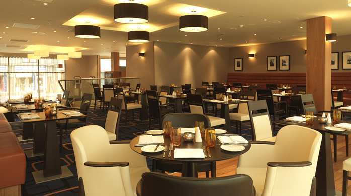 Hilton Garden Inn Aberdeen City Centre ร้านอาหาร รูปภาพ