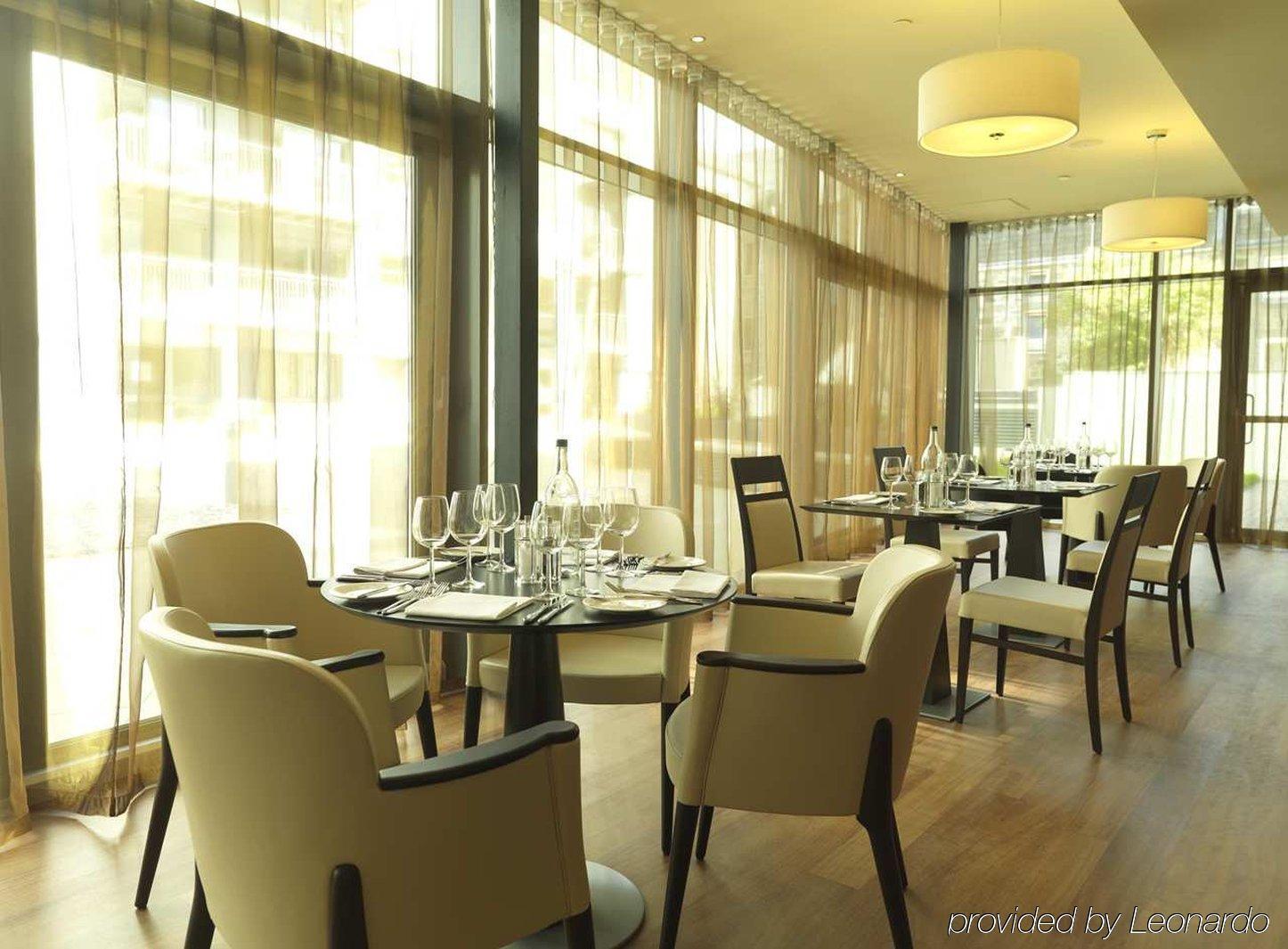 Hilton Garden Inn Aberdeen City Centre ร้านอาหาร รูปภาพ