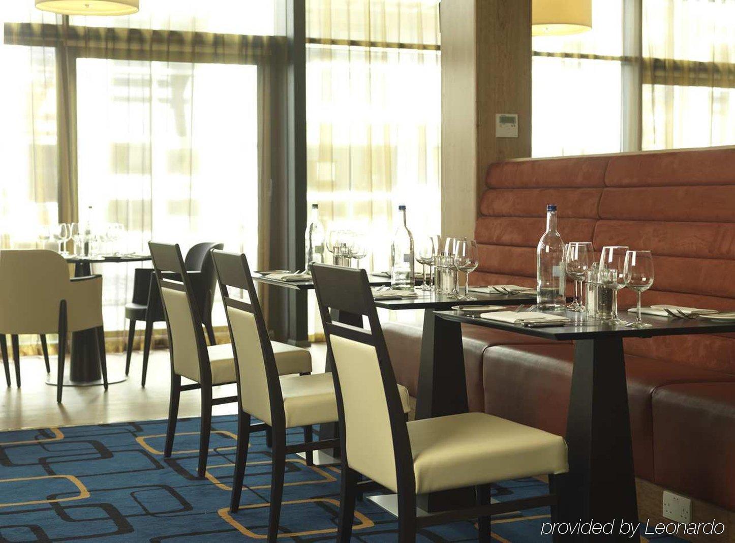 Hilton Garden Inn Aberdeen City Centre ร้านอาหาร รูปภาพ