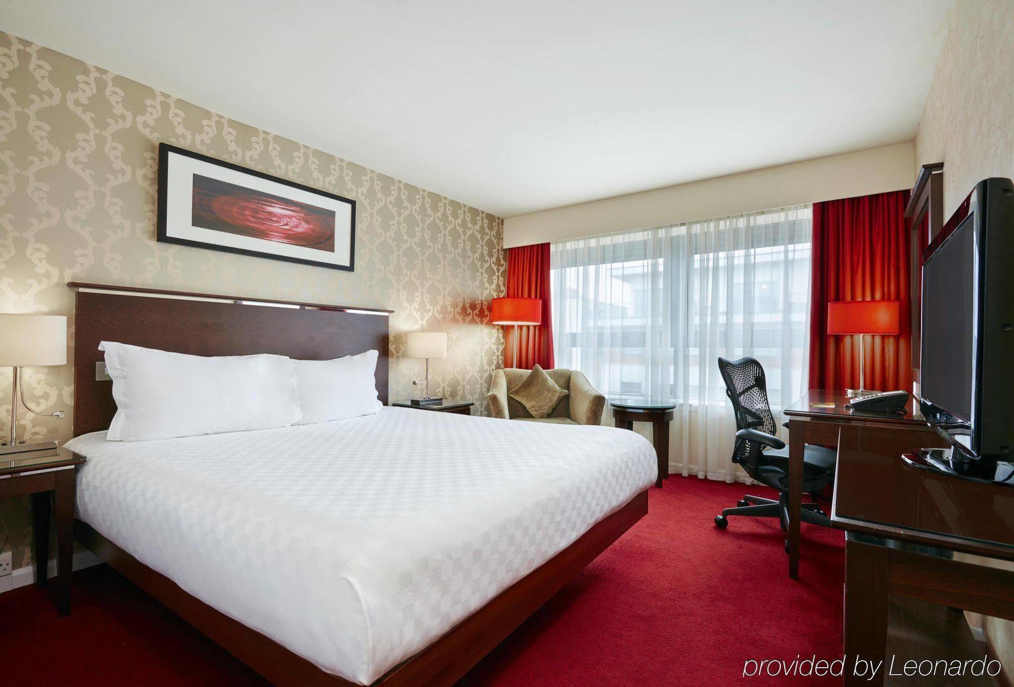 Hilton Garden Inn Aberdeen City Centre ภายนอก รูปภาพ