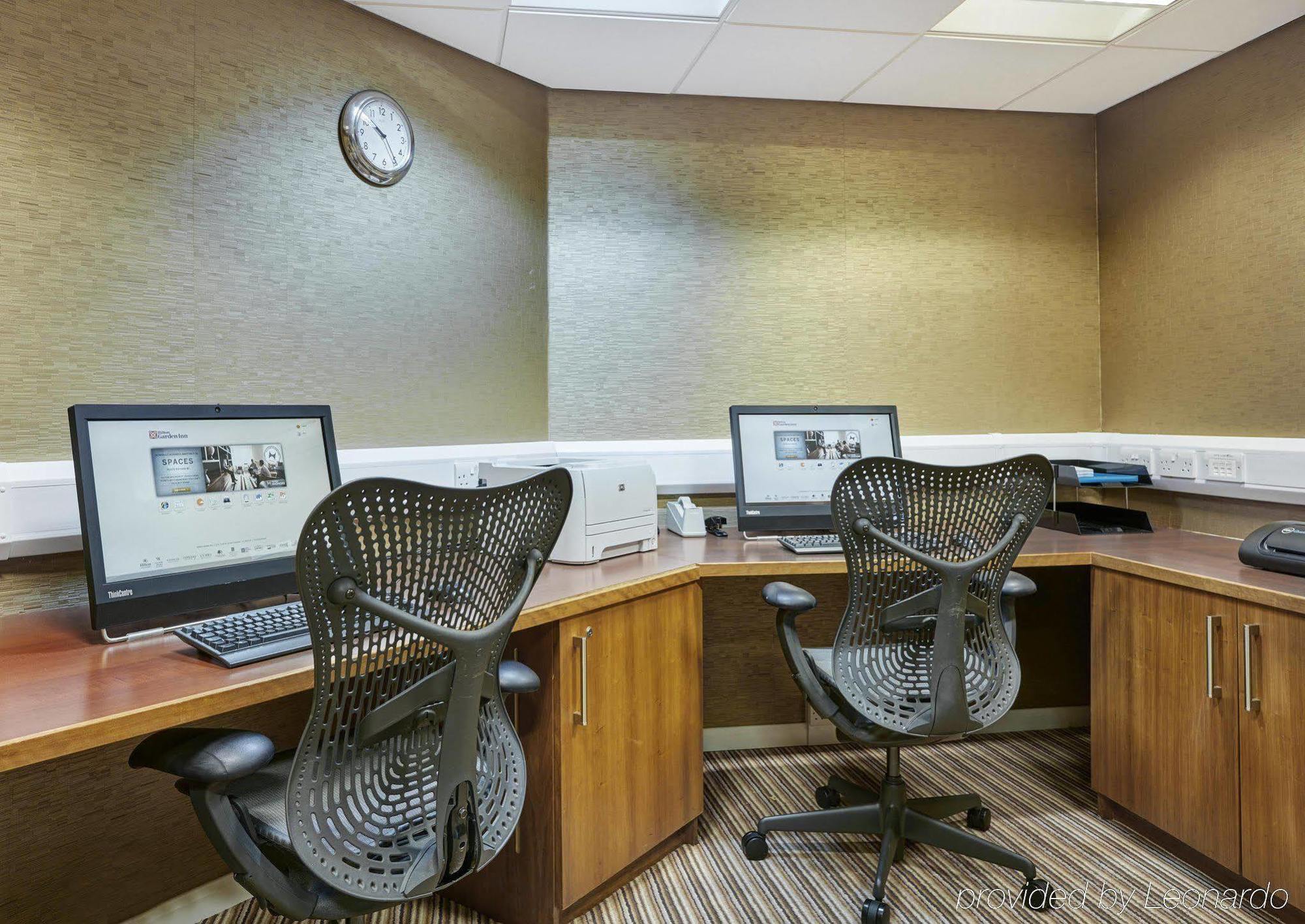 Hilton Garden Inn Aberdeen City Centre ภายนอก รูปภาพ