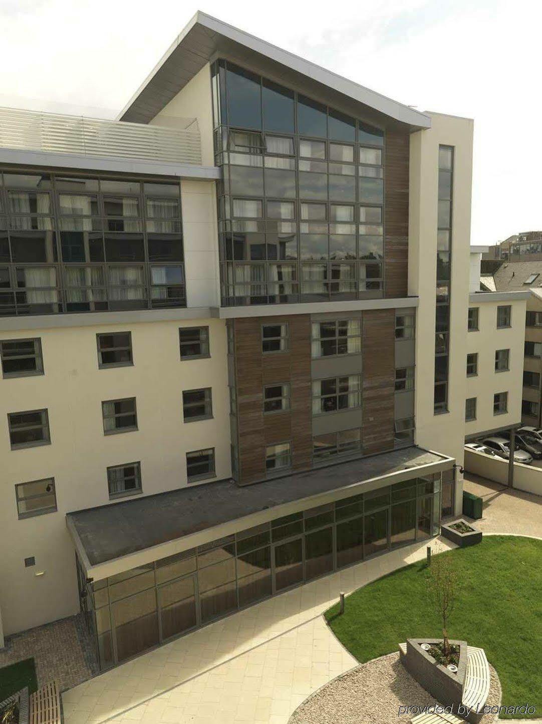 Hilton Garden Inn Aberdeen City Centre ภายนอก รูปภาพ
