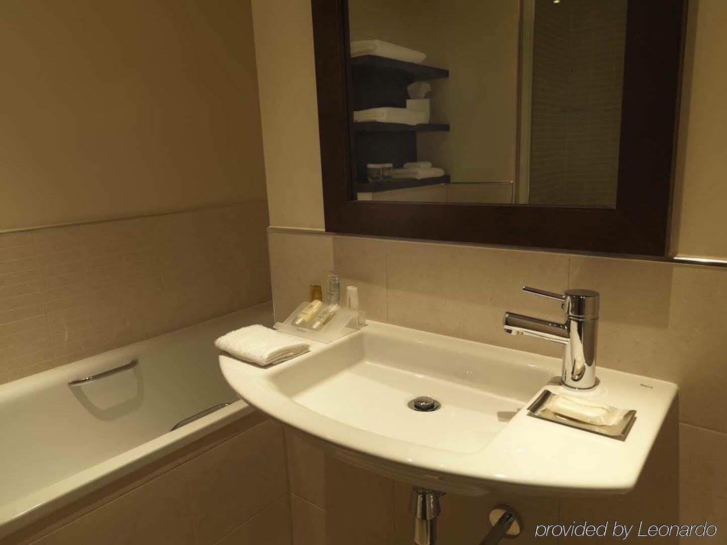 Hilton Garden Inn Aberdeen City Centre ภายนอก รูปภาพ