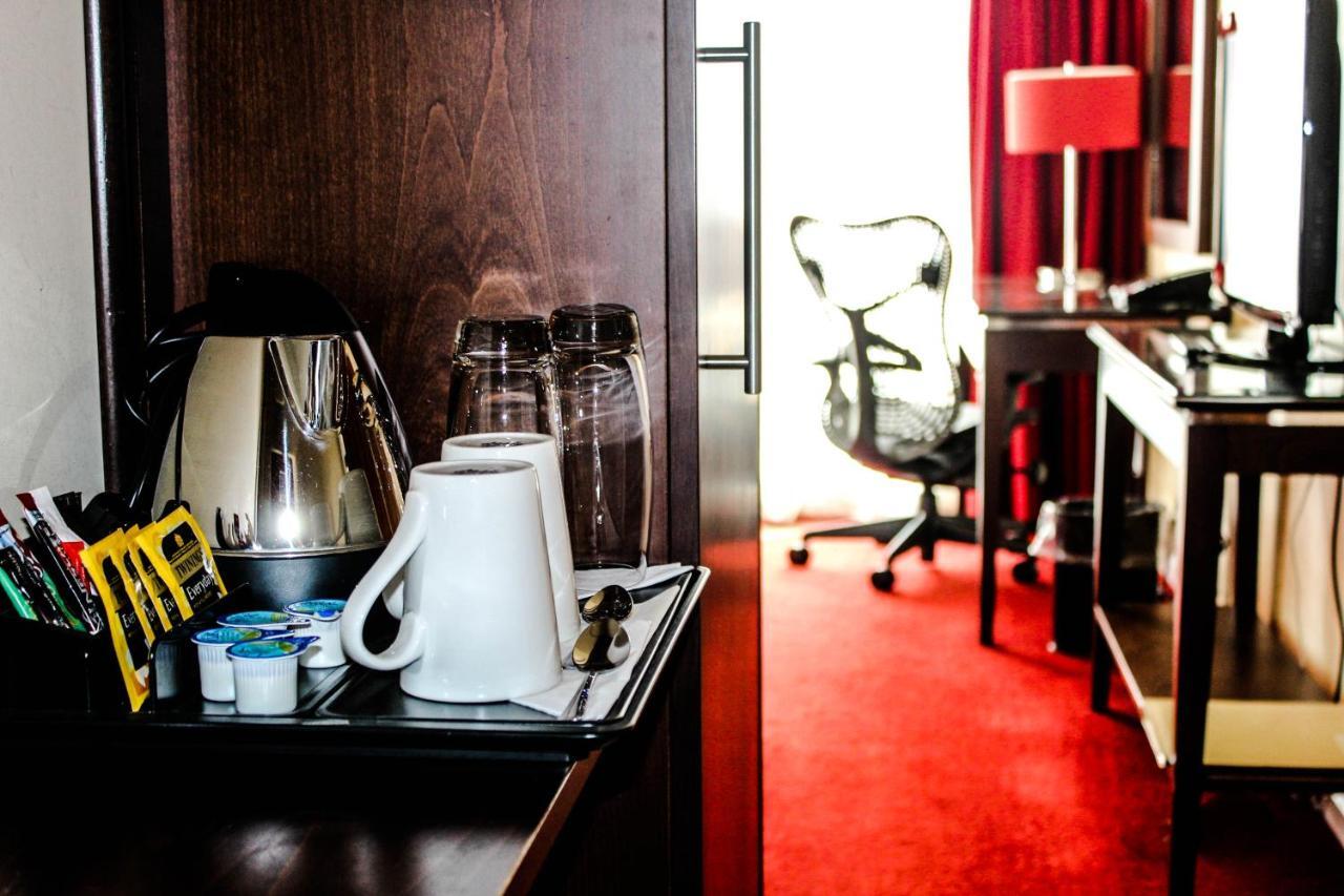 Hilton Garden Inn Aberdeen City Centre ภายนอก รูปภาพ