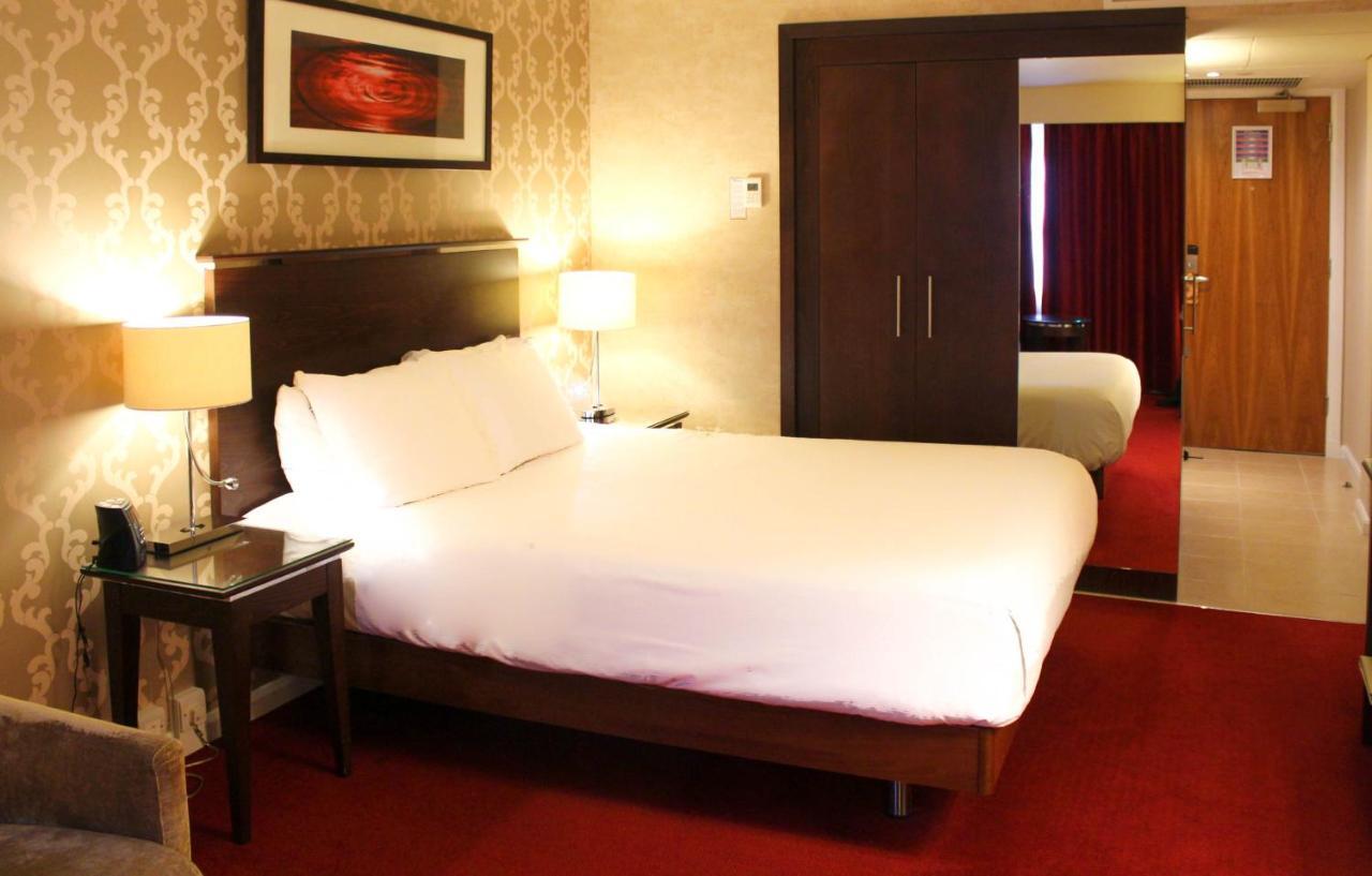 Hilton Garden Inn Aberdeen City Centre ภายนอก รูปภาพ